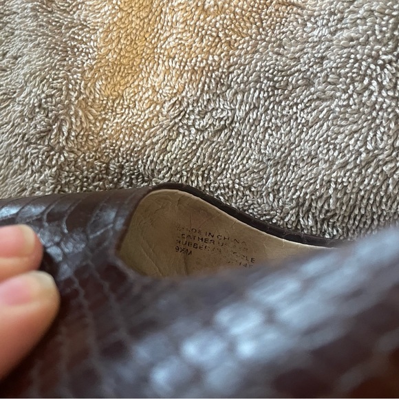 Michael Kors Leather, Closed Toe High Heel Shoes. Snake, Brown, Size 9.5. - Picture 7 of 12